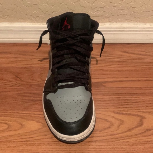 Jordan 1 - Picture 2 of 6